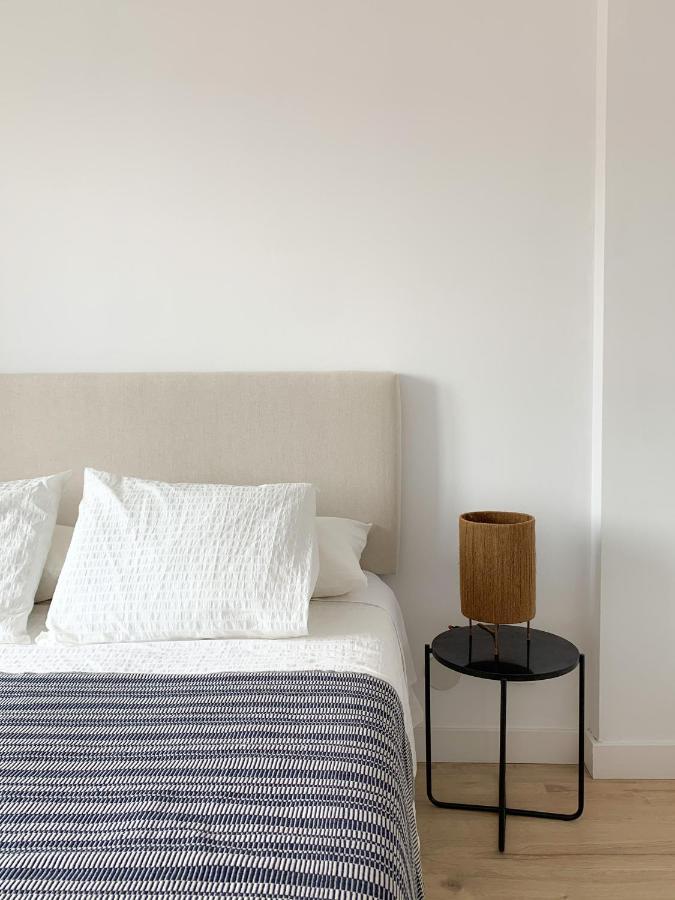 Acogedor Apartamento Con Terraza Y Parking Publico En コミージャス エクステリア 写真